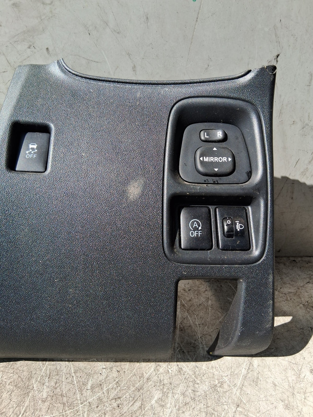 2019 PEUGEOT 108 DASH LOWER WING MIRROR CONTROL SWITCHES PANEL 554320H020