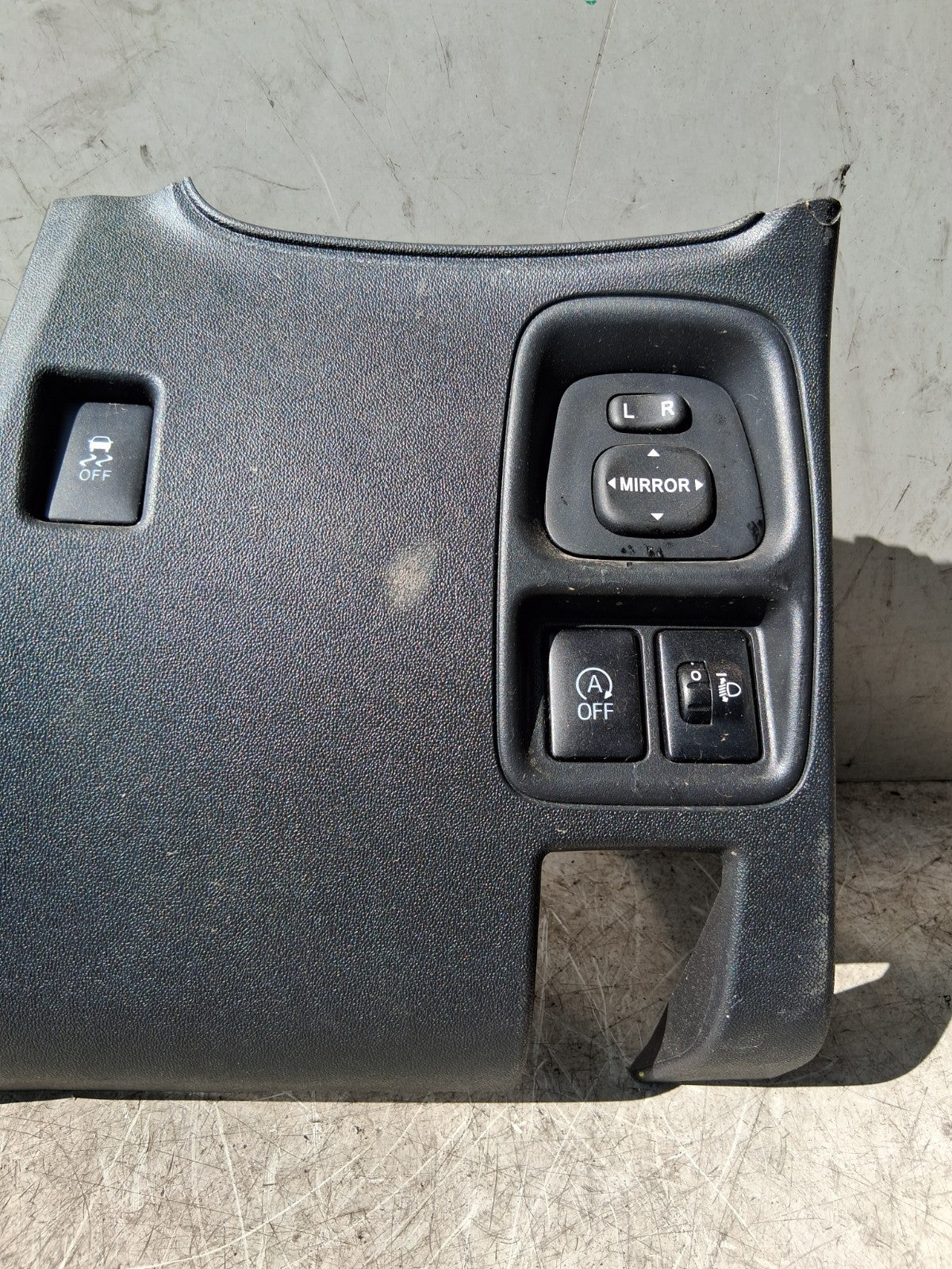 2019 PEUGEOT 108 DASH LOWER WING MIRROR CONTROL SWITCHES PANEL 554320H020
