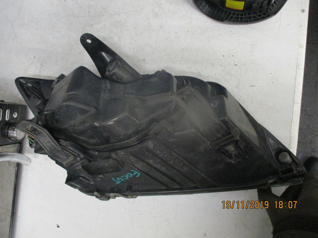 FORD FOCUS MK2 PRE FACELIFT 2005 NS PASSENGER LEFT SIDE HEADLIGHT HEADLAMP