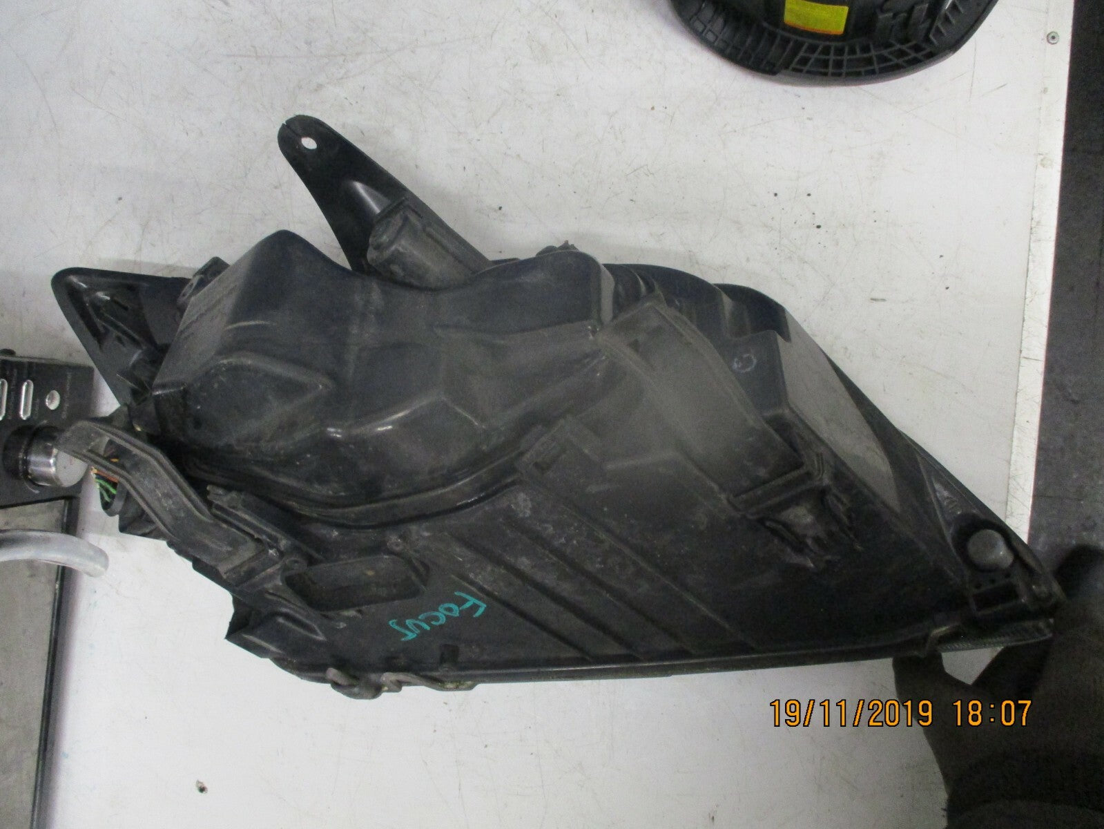 FORD FOCUS MK2 PRE FACELIFT 2005 NS PASSENGER LEFT SIDE HEADLIGHT HEADLAMP