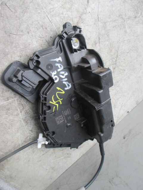 SKODA FABIA TYPE NJ 2020 NSF PASSENGER FRONT DOOR LOCK MECHANISM B5B5TB837015B