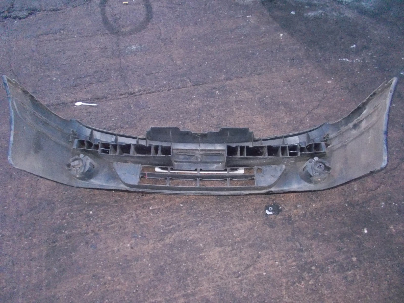 RENAULT SCENIC 2003 MK1 FRONT BUMPER BLACK