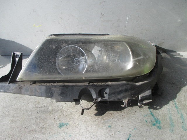 2005 BMW 3 SERIES E90 NSF PASSENGER SIDE FRONT HEADLIGHT 89311650