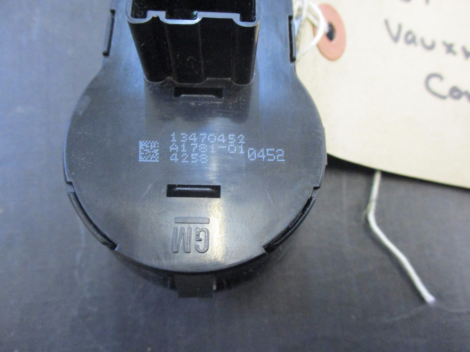 VAUXHALL CORSA D 2009 HEADLIGHT AIM FOG SPOT LIGHT CONTROL SWITCH 13470452