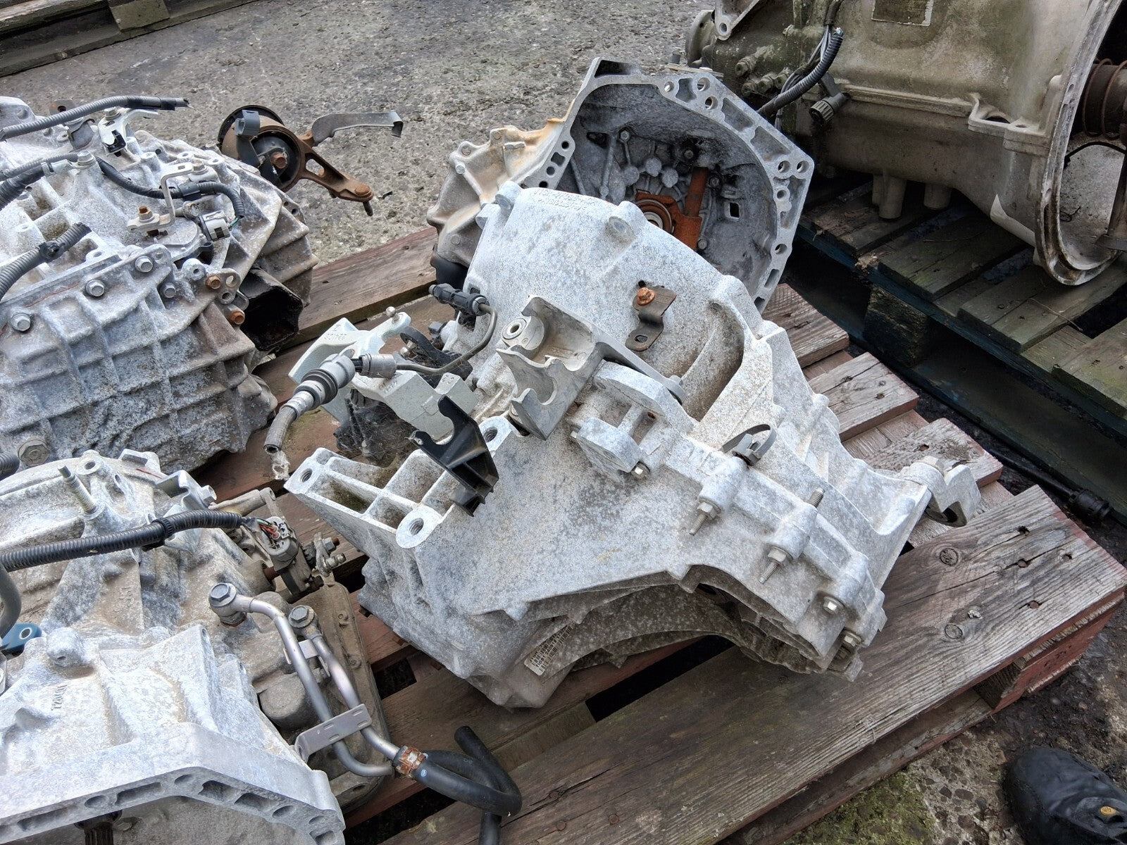 2015 FORD MONDEO MK5 6 SPEED MANUAL GEARBOX J1GR7002MCA