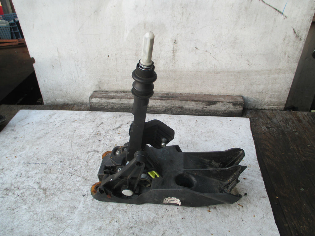 NISSAN QASHQAI J11 2018 1.5 DIESEL 6 SPEED GEARSTICK GEARSHIFTER