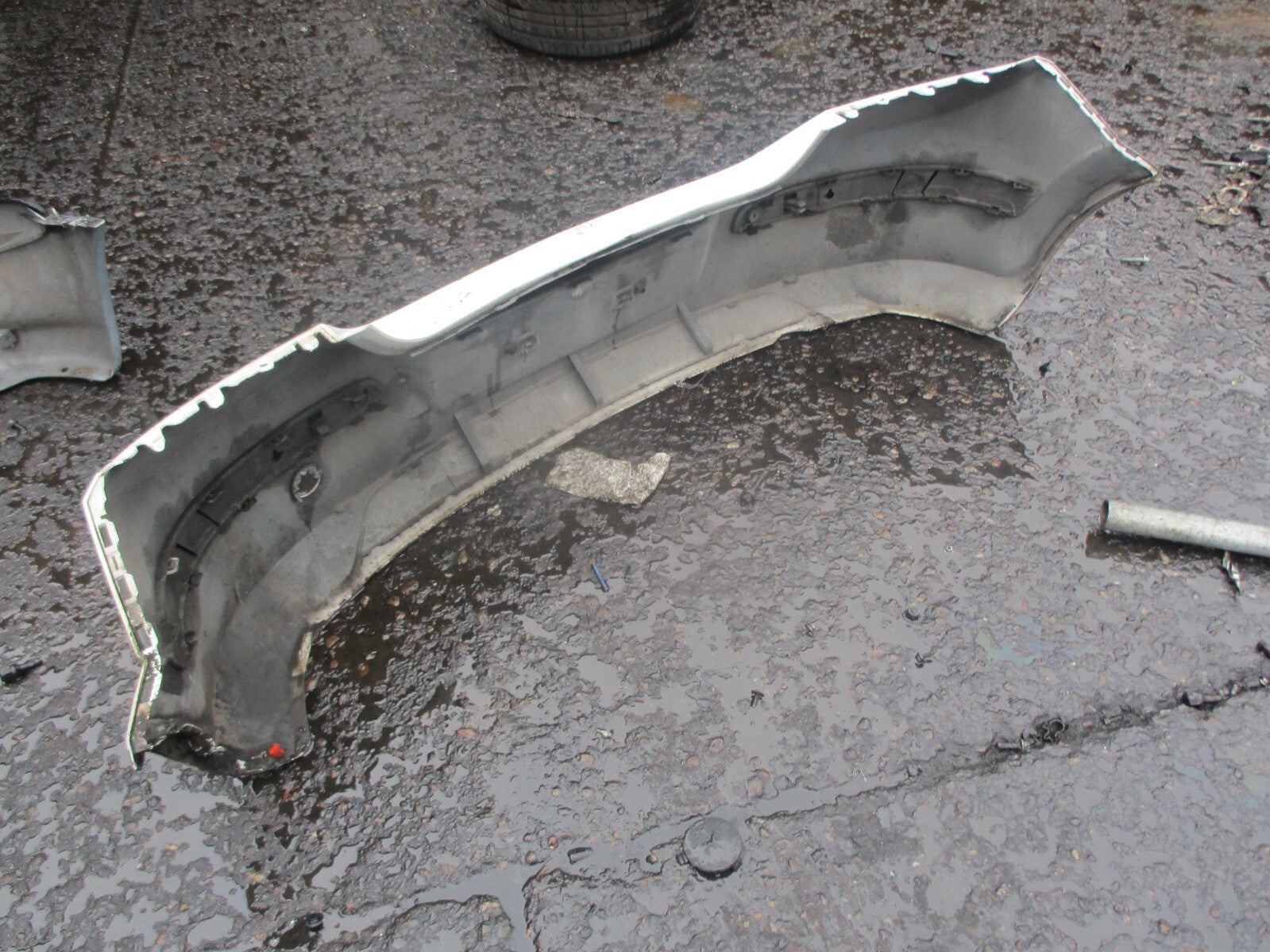VAUXHALL ASTRA H 2009 HATCHBACK REAR COMPLETE BUMPER WHITE