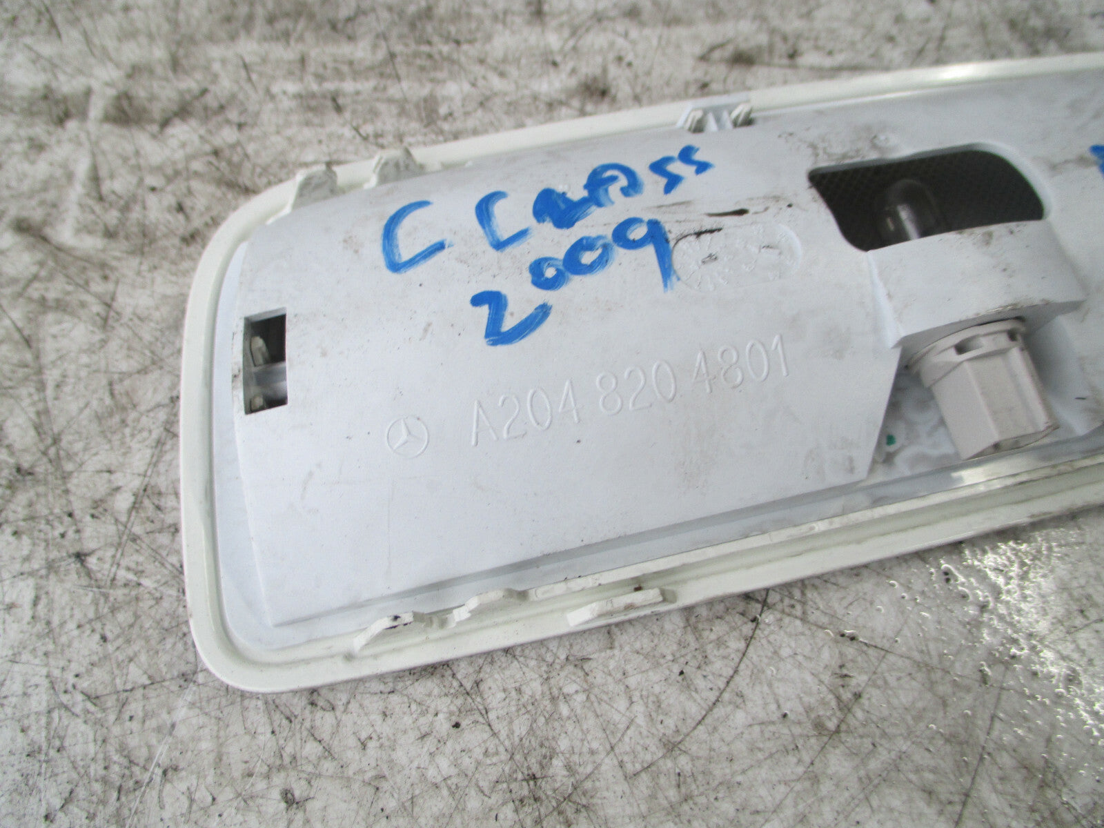 MERCEDES BENZ C CLASS W204 2009 INTERIOR ROOF READING LIGHT A2048204801