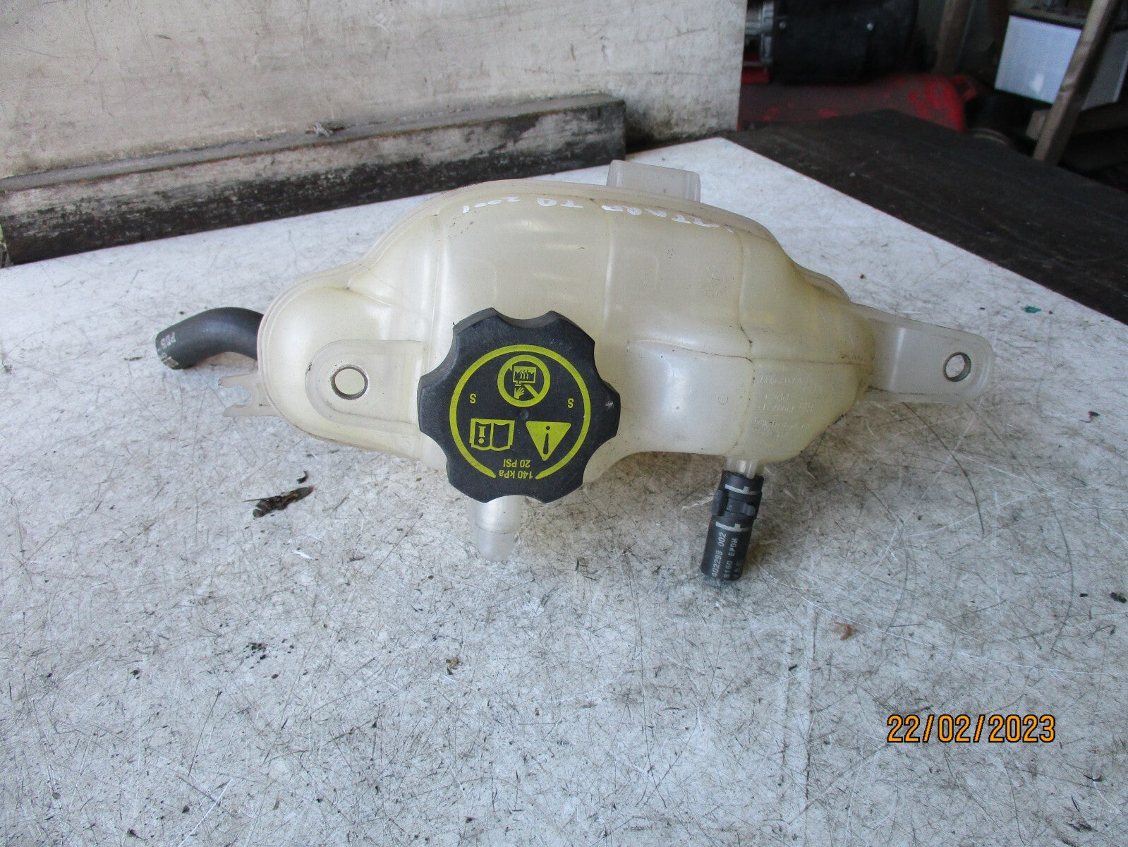 VAUXHALL CORSA E 2015 COOLANT EXPANSION BOTTLE TANK 39007213