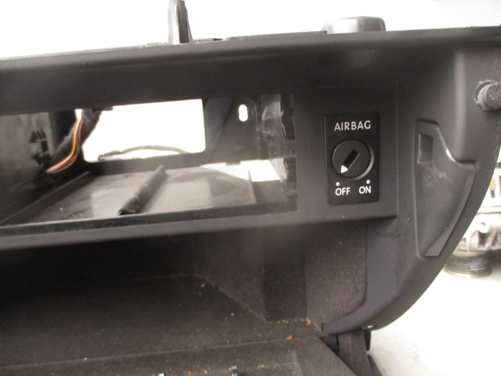 2007 AUDI A8 D3 GLOVE BOX STORAGE COMPARTMENT 4E2857095