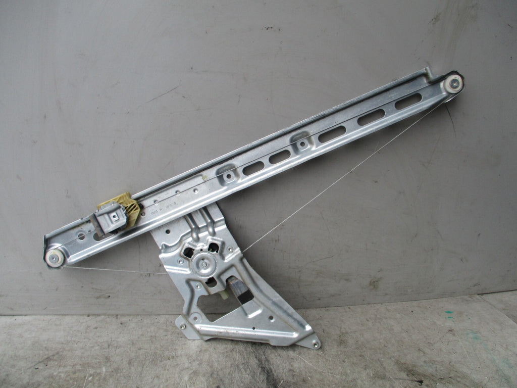 MERCEDES SPRINTER W907 2019 NS PASSENGER SIDE WINDOW MOTOR REGULATOR A9107201000