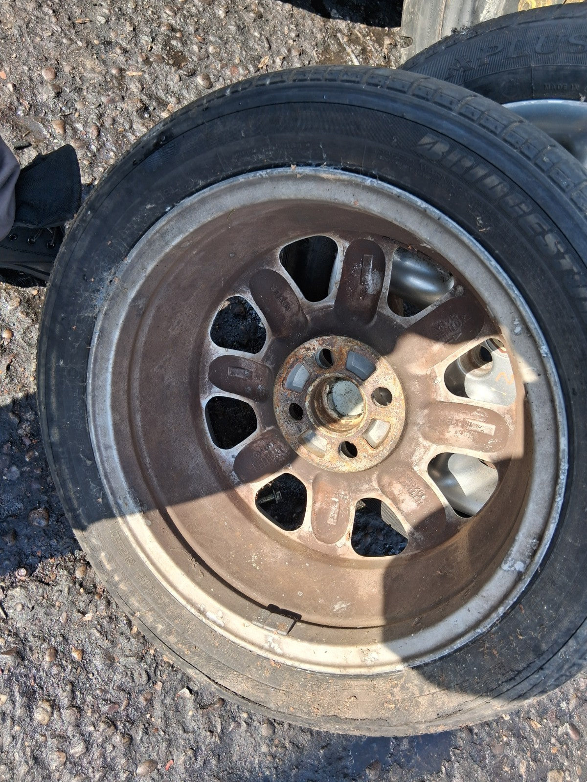 MG MGF 1996 MK1 15 INCH ALLOY WHEEL WITH TYRE 195/50R15