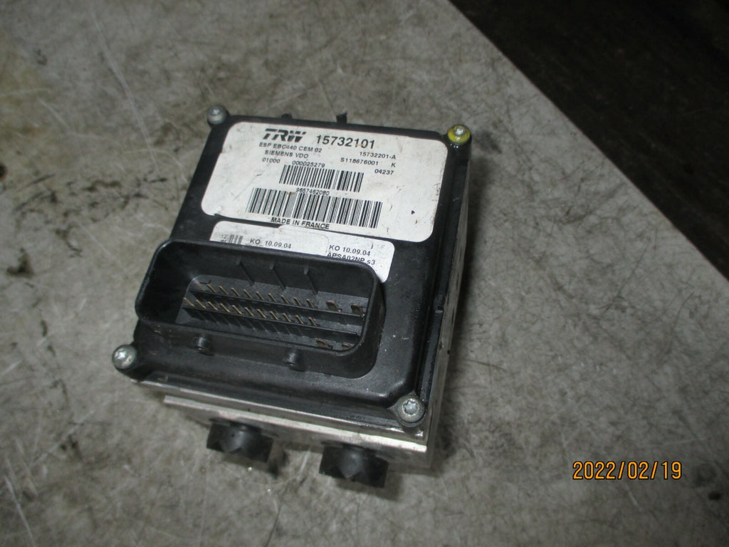 PEUGEOT 407 2004 ABS PUMP & MODULATOR 15732101