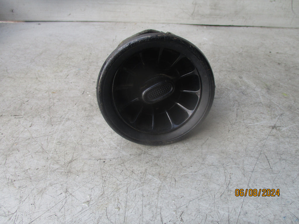 2020 MERCEDES BENZ SPRINTER W907 FRONT DASHBOARD AIR VENT A9108303201