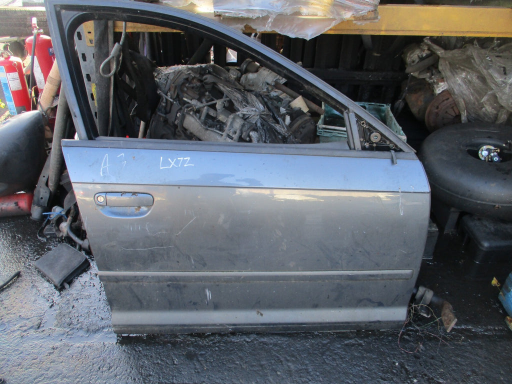 2006 AUDI A3 8P OSF DRIVER SIDE FRONT COMPLETE DOOR GREY MET LX7Z