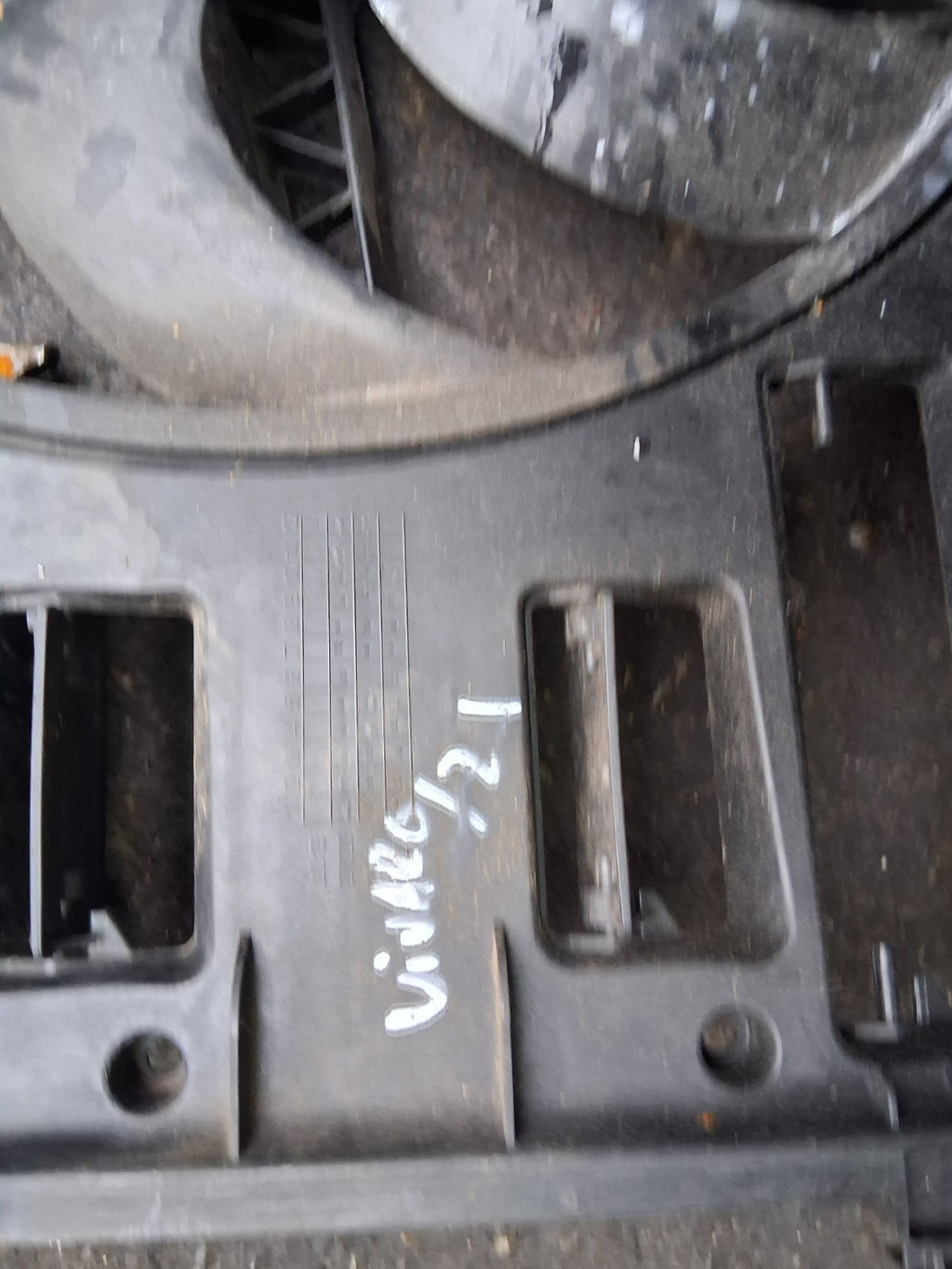 2013 VW VOLKSWAGEN GOLF MK7 RADIATOR COOLING FAN 5Q0121205
