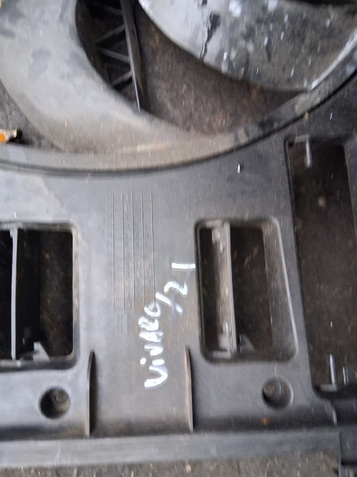 2013 VW VOLKSWAGEN GOLF MK7 RADIATOR COOLING FAN 5Q0121205