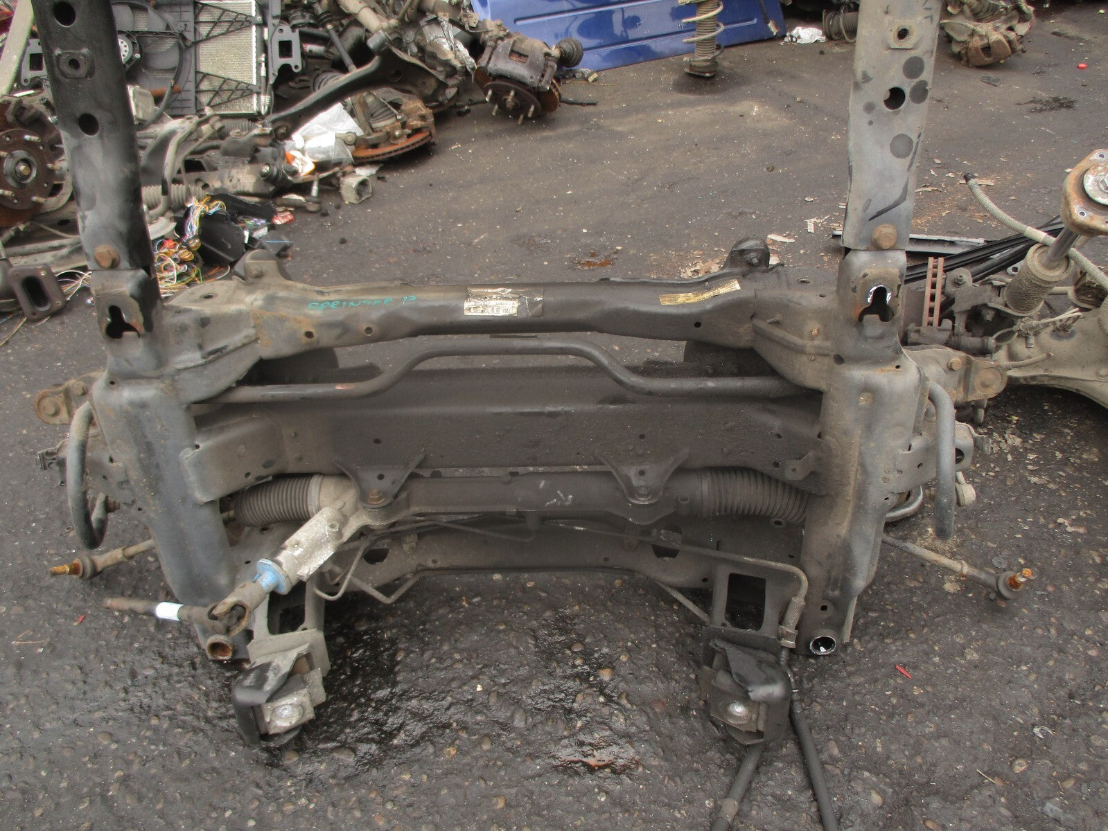 2013 MERCEDES SPRINTER W906 2.1 DIESEL COMPLETE FRONT AXLE A9063302201