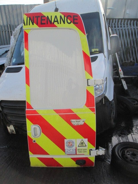 2020 SAIC LDV V80 HIGH ROOF OSR DRIVER SIDE REAR DOOR COMPLETE WHITE