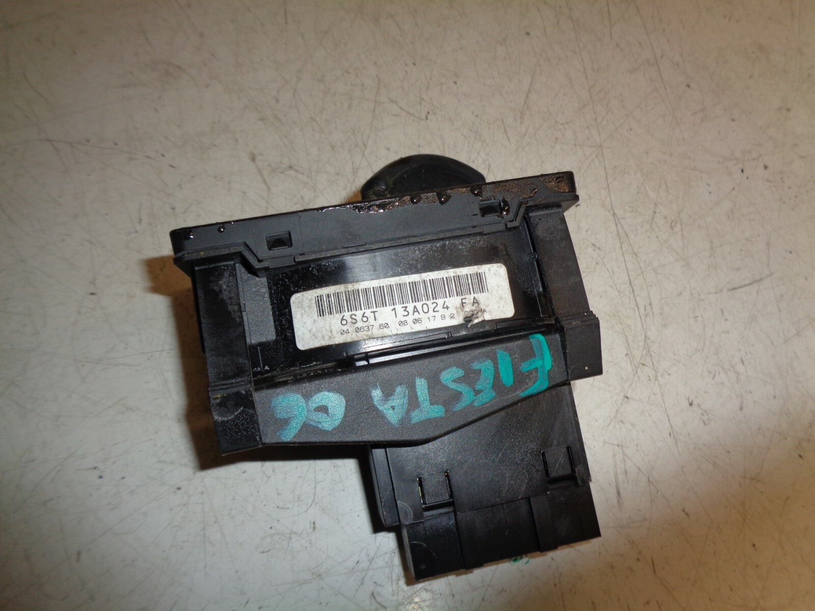 FORD FIESTA MK6 2006 HEADLIGHT & FOG LIGHT CONTROL SWITCH 6S6T13A024FA