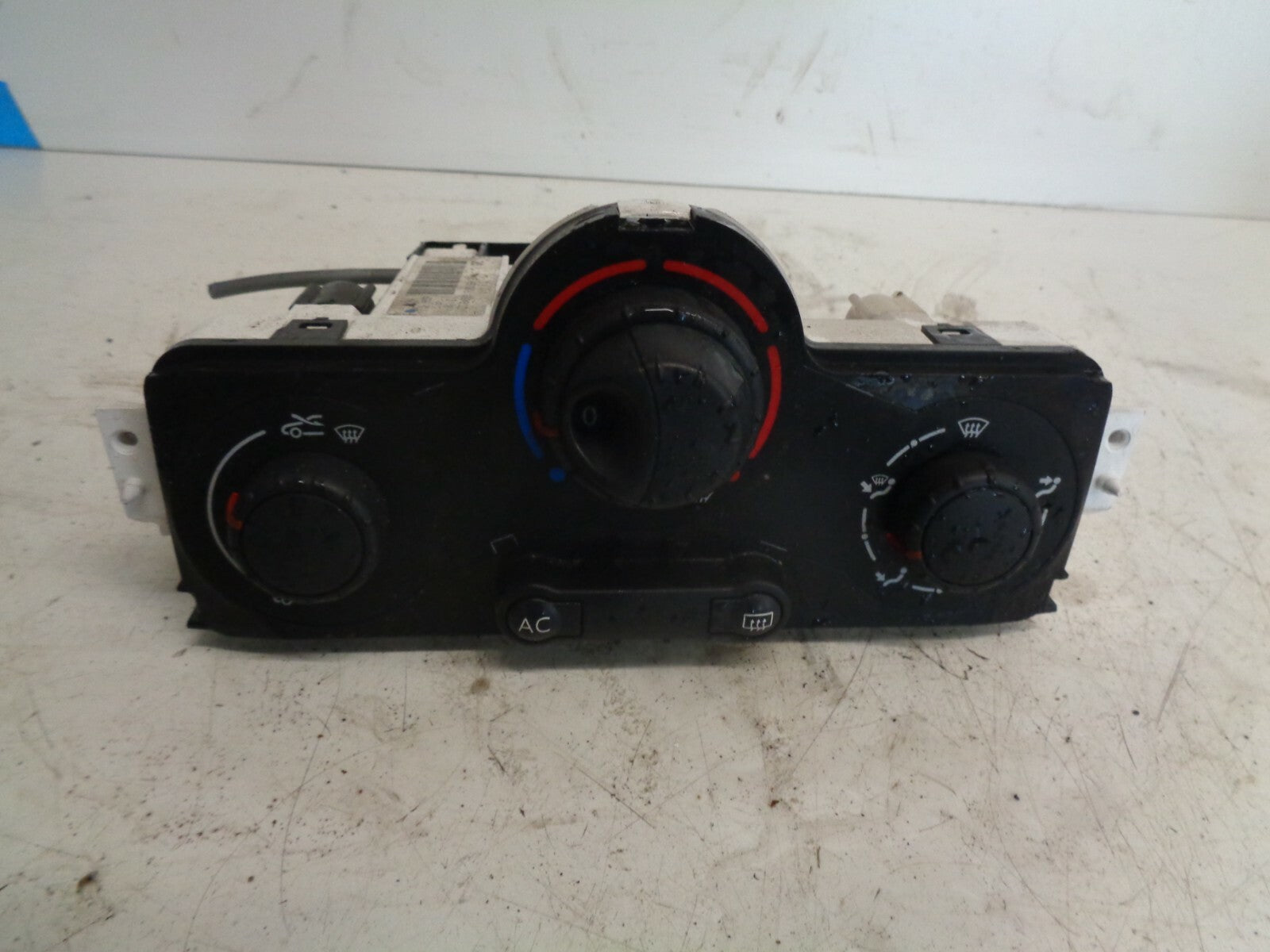 RENAULT MEGANE MK2 2008 HEATER AC CLIMATE CONTROL SWITCH PANEL