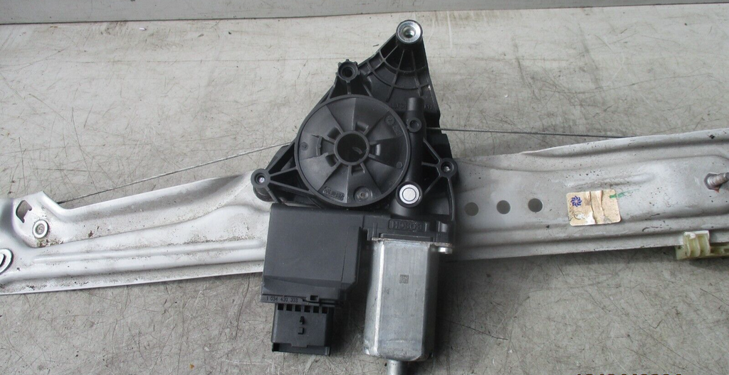VAUXHALL CROSSLAND FRONT WINDOW MOTOR REGULATOR 0130824272