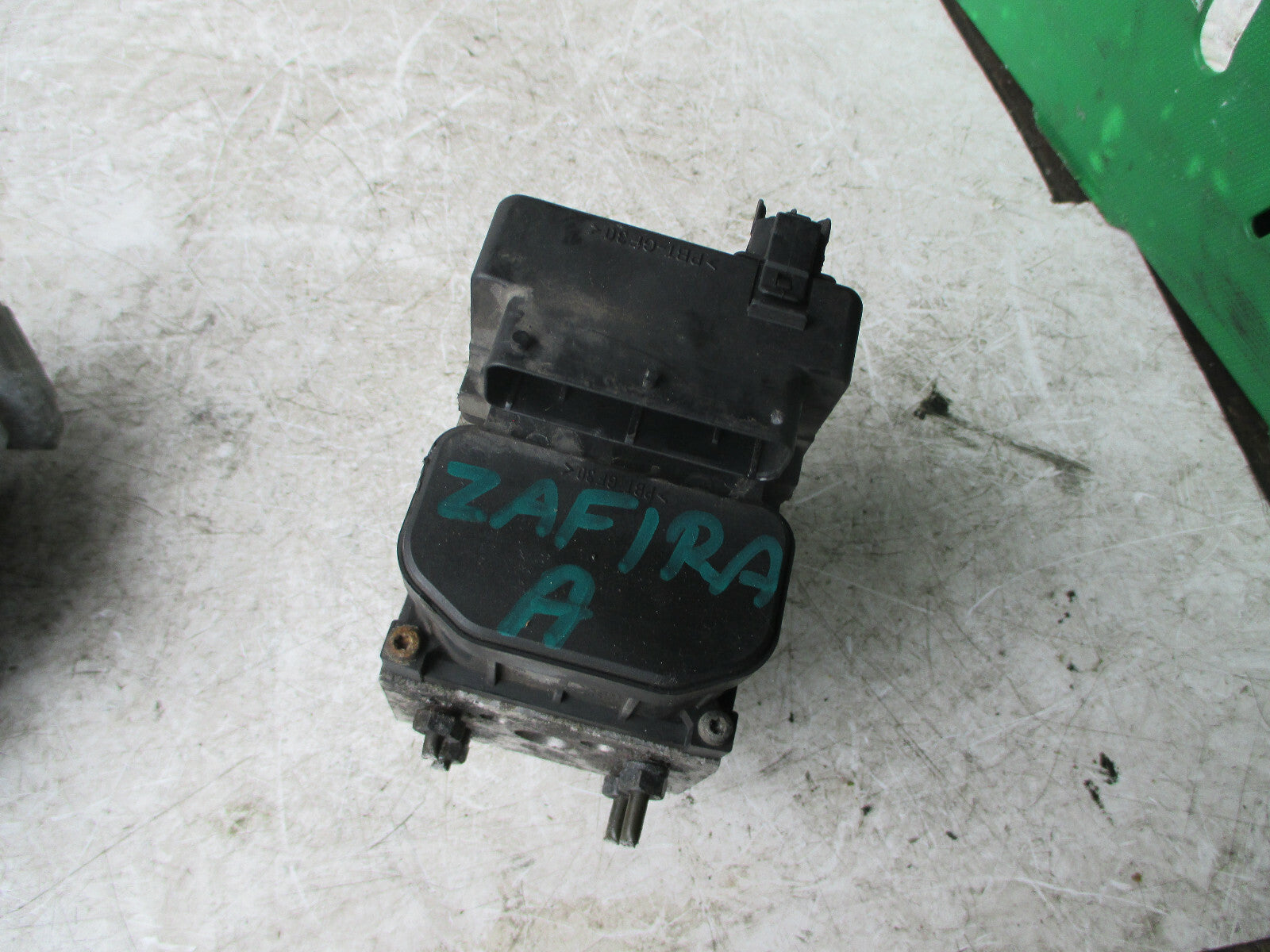 VAUXHALL ZAFIRA A 2001 ABS BRAKE PUMP CONTROLLER MODULE 0273004362 90581417 EB