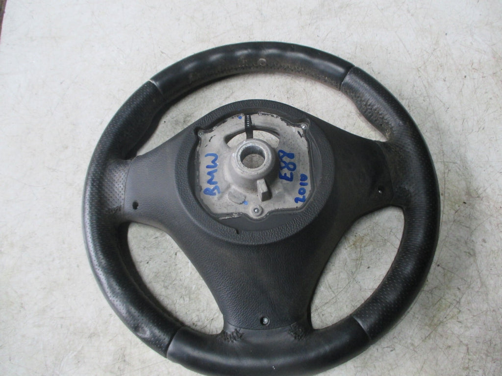 BMW 1 SERIES E88 2013 2.0DIESEL SPORT 3 SPOKE MULTIFUNCTION STEERING WHEEL BLACK
