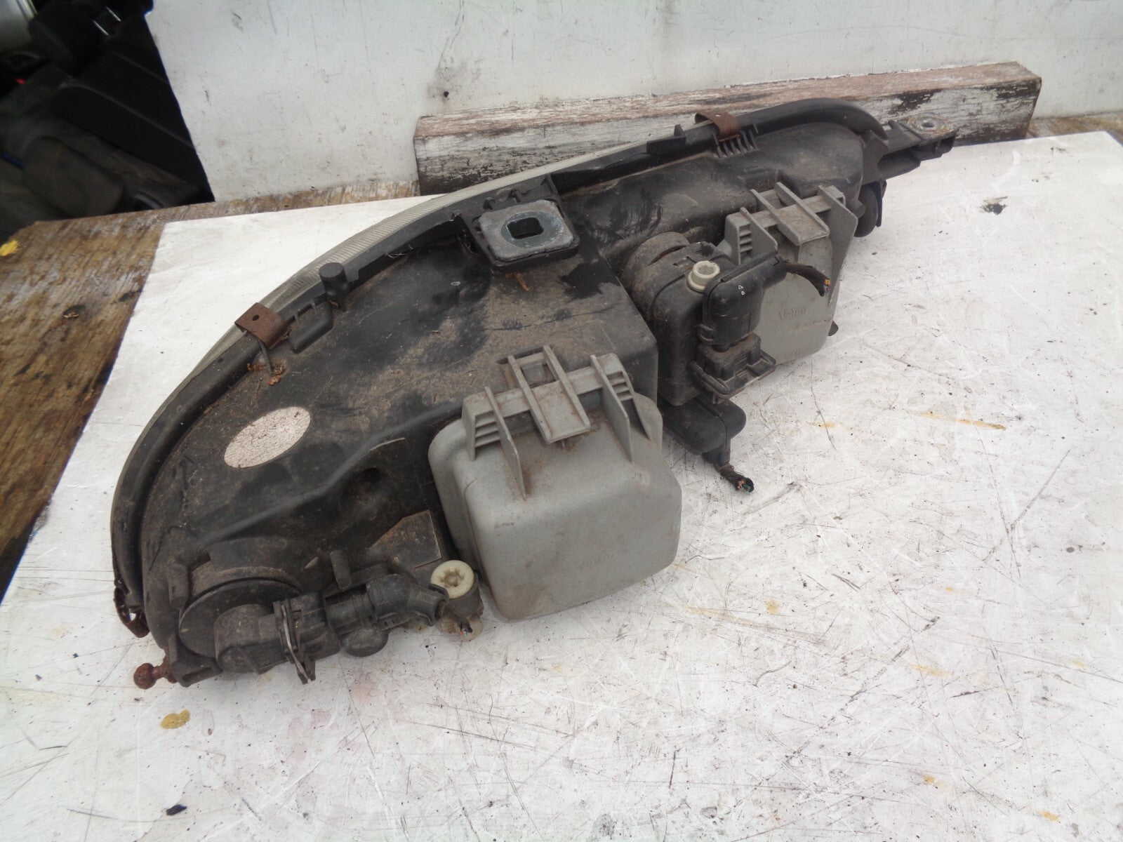 FIAT BRAVO 2000 3 DOOR NSF PASSENGER SIDE FRONT HEADLIGHT HEADLAMP
