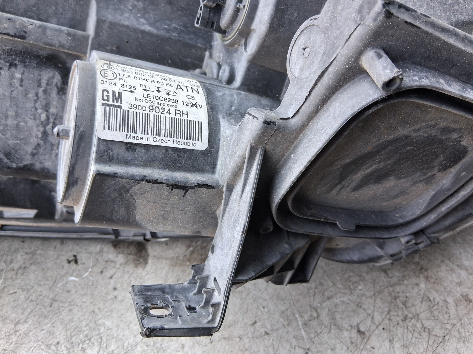 2016 VAUXHALL ZAFIRA C OSF DRIVER SIDE FRONT RIGHT HEADLIGHT 39009024