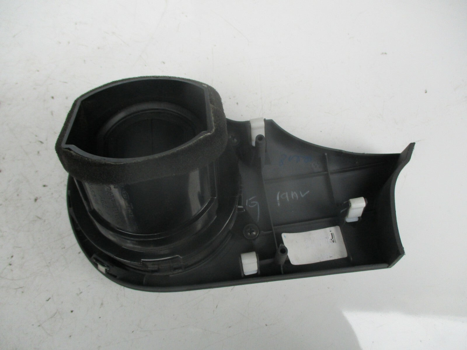 HYUNDAI I10 2009 OS DRIVER SIDE DASHBOARD AIR BLOWER VENT PLASTIC 84760-0X900