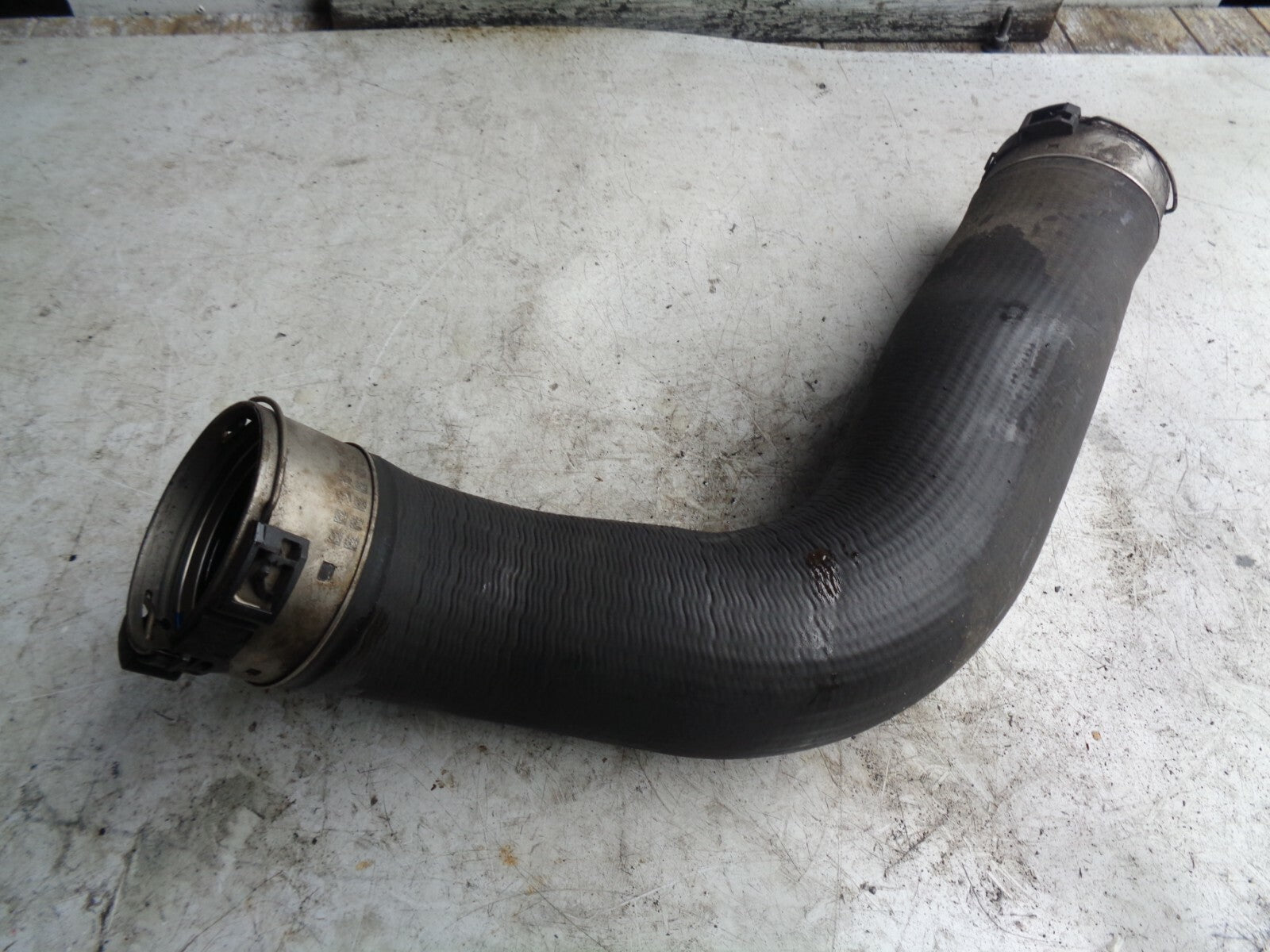 BMW 5 SERIES 2010-17 F10 F11 INTER COOLER HOSE 7810615