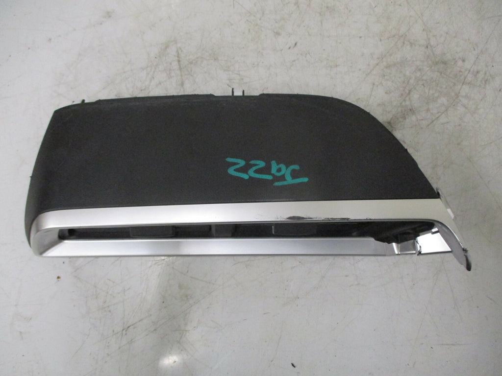 HONDA JAZZ MK4 2018 CENTRE DASHBOARD AIR HEATER VENT SURROUND TRIM 77610-T5A