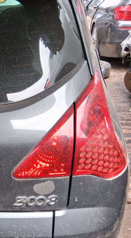 2012 PEUGEOT 3008 MK1 PRE FACELIFT OSR DRIVER SIDE REAR INNER TAIL LIGHT