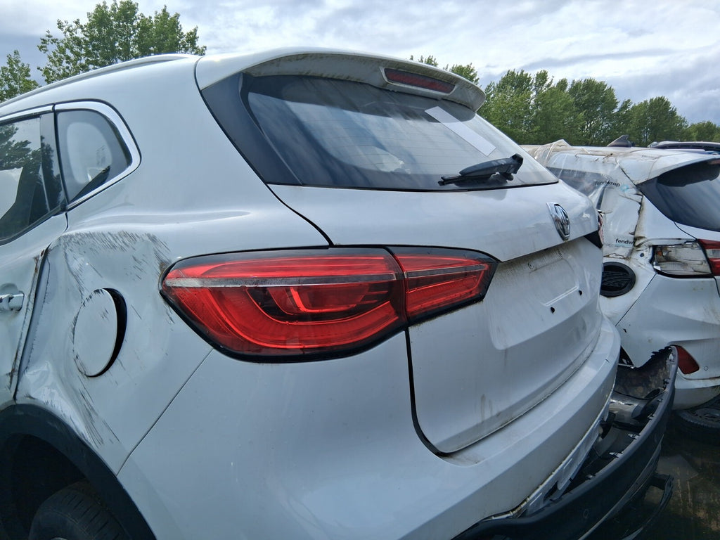 2022 MG HS EXCLUSIVE PRE FACELIFT NSR PASSENGER SIDE REAR LEFT OUTER TAIL LIGHT
