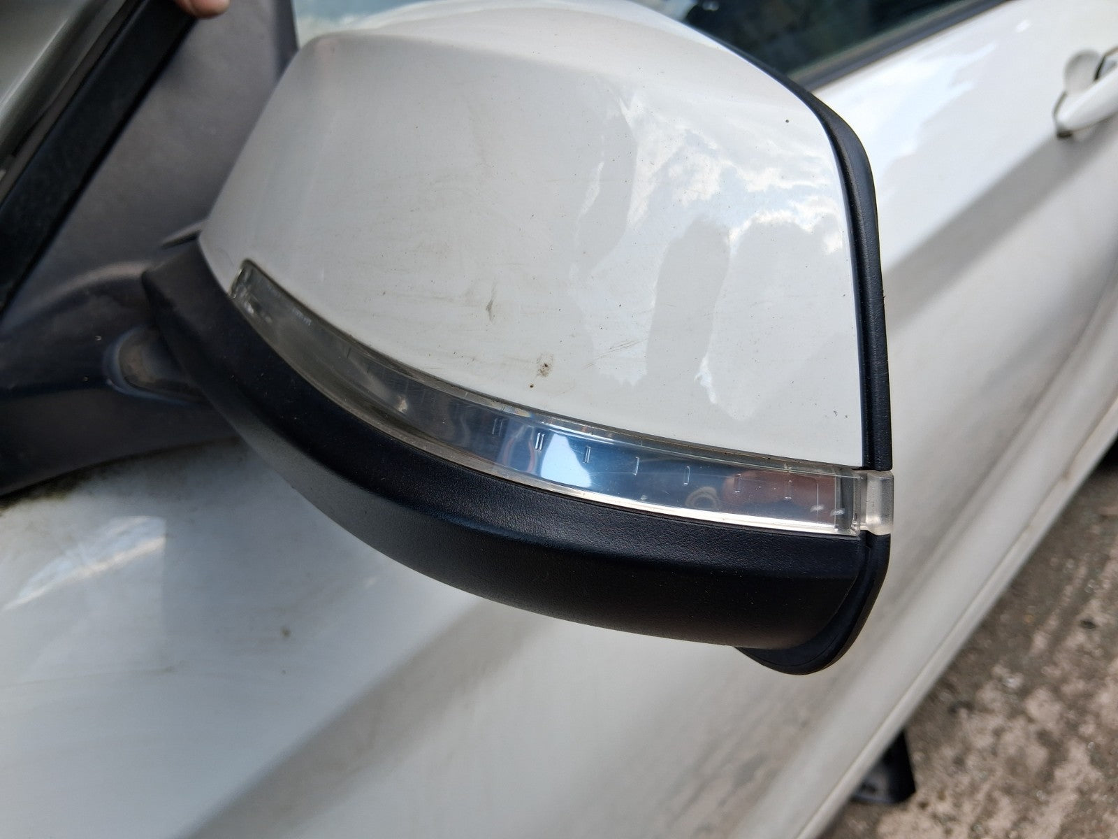 2014 BMW 1 SERIES F20 3 DOOR NSF PASSENGER SIDE LEFT ELECTRIC WING MIRROR WHITE