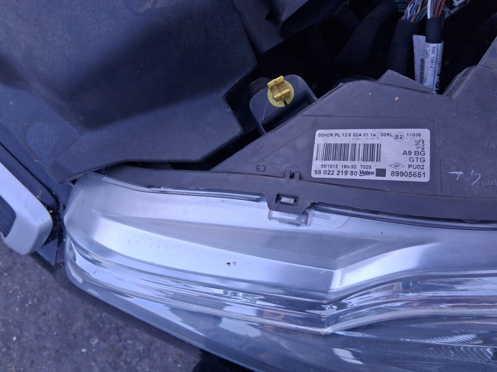 2014 PEUGEOT 208 NSF PASSENGER SIDE FRONT LEFT HEADLIGHT 9802221980