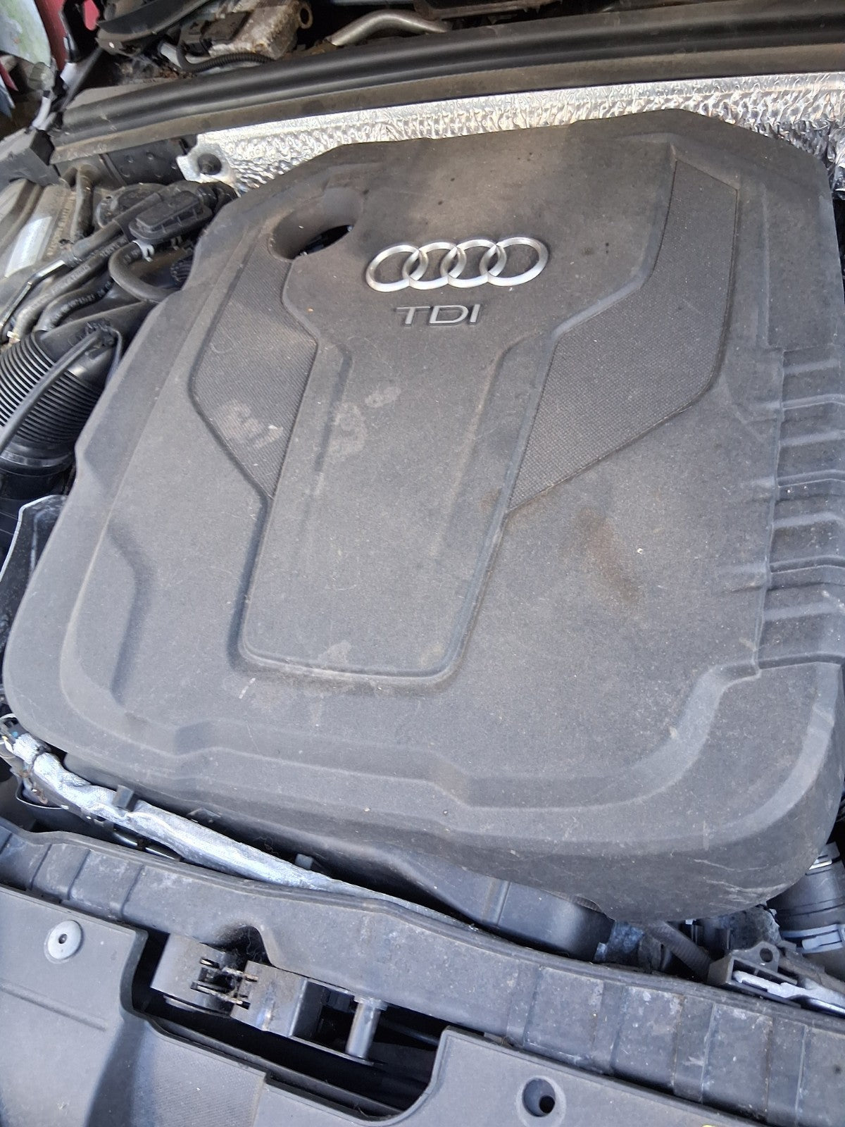 2015 AUDI A5 HATCHBACK 2.0 DIESEL ENGINE COVER LID TOP
