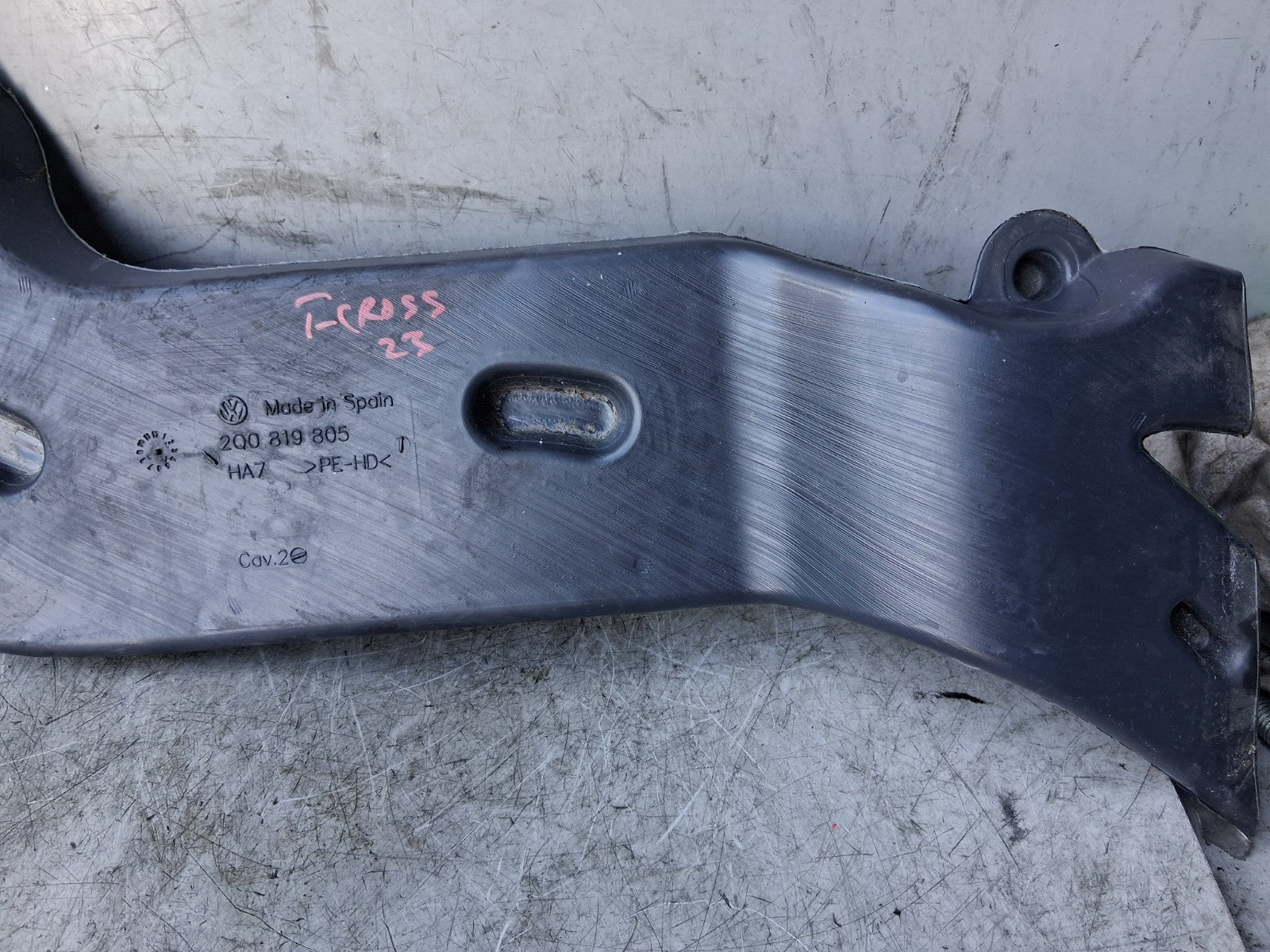 VW VOLKSWAGEN T CROSS 2023 NS PASSENGER SIDE LOWER FOOTWELL AIR VENT 2Q0819805