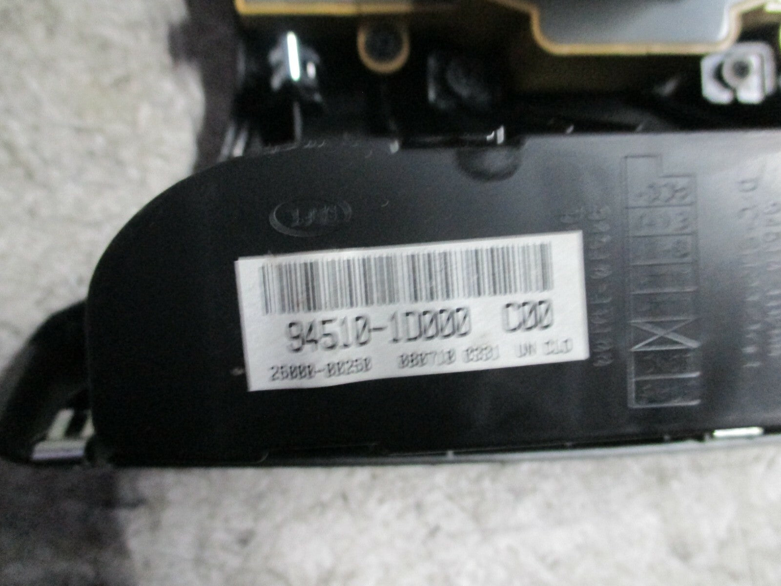 KIA CARENS 2009 MK2 HEATER CONTROL WITH CLOCK AND HAZARD SWITCH