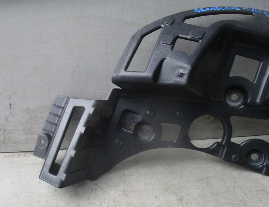 2023 VAUXHALL GRANDLAND NSF PASSENGER LEFT REAR BUMPER MOUNT BRACKET 1800580X