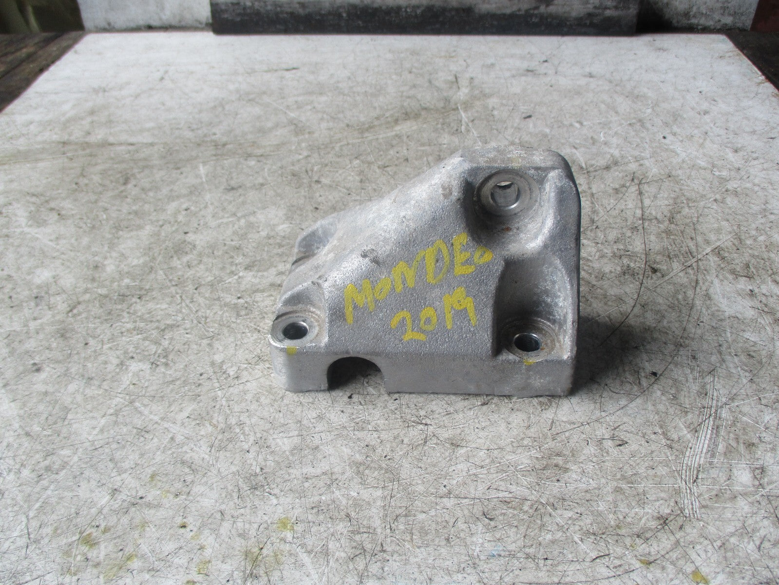 FORD MONDEO MK5 2019 2.0 DIESEL ENGINE MOUNT 1165169LB0