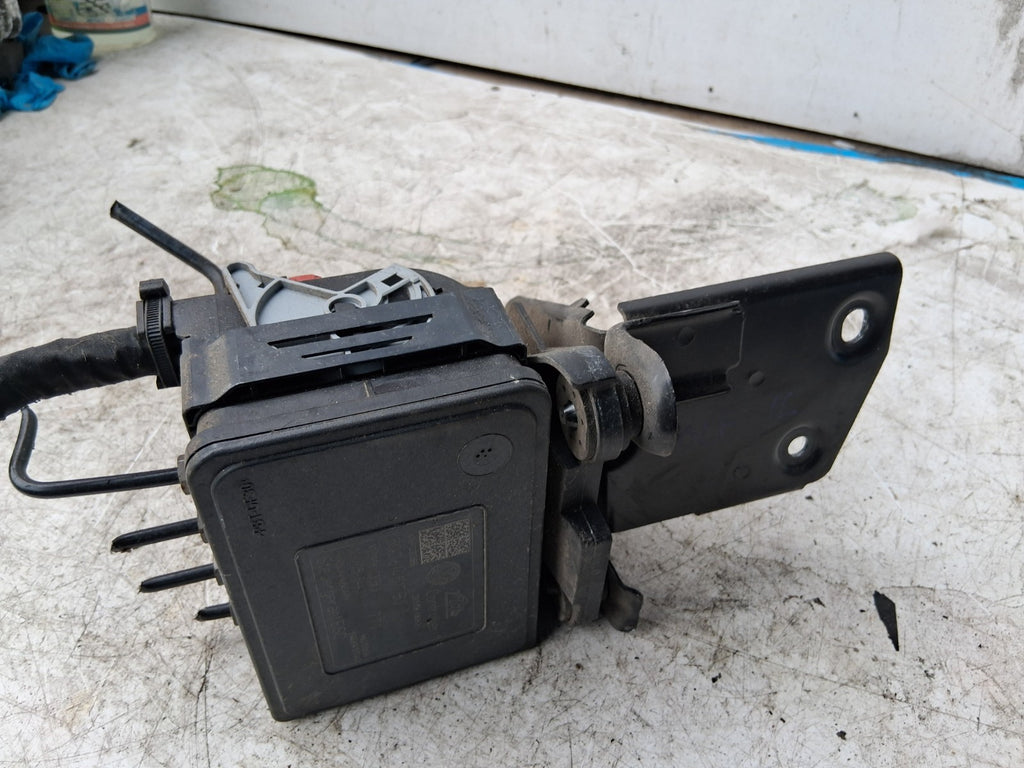 VW VOLKSWAGEN GOLF MK7 2016 1.6 DIESEL ABS PUMP AND MODULATOR 5Q0614517BJ
