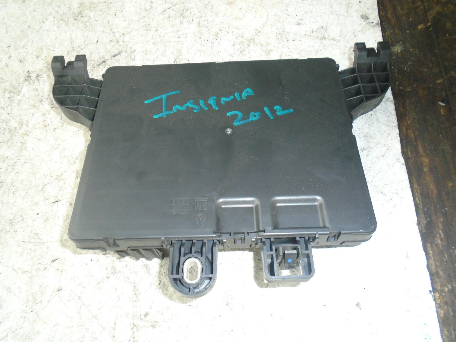 VAUXHALL INSIGNIA MK1 2012 REAR FUSEBOX MODULE 22737769
