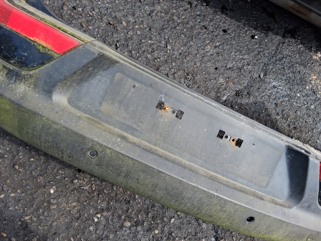 KIA SPORTAGE MK3 2012 PRE FACELIFT REAR COMPLETE BUMPER PHANTOM BLACK 1K