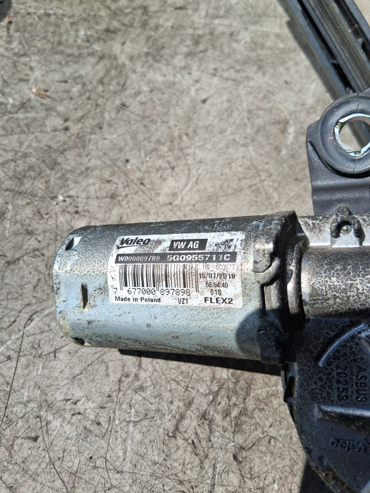 2019 VW VOLKSWAGEN POLO WINDSCREEN WIPER MOTOR W24388