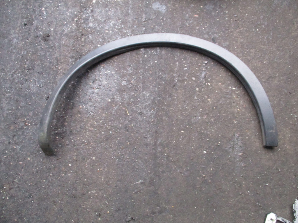 NISSAN QASHQAI J10 MK1 2012 OSR DRIVER SIDE REAR WHEEL ARCH TRIM 93828BR0