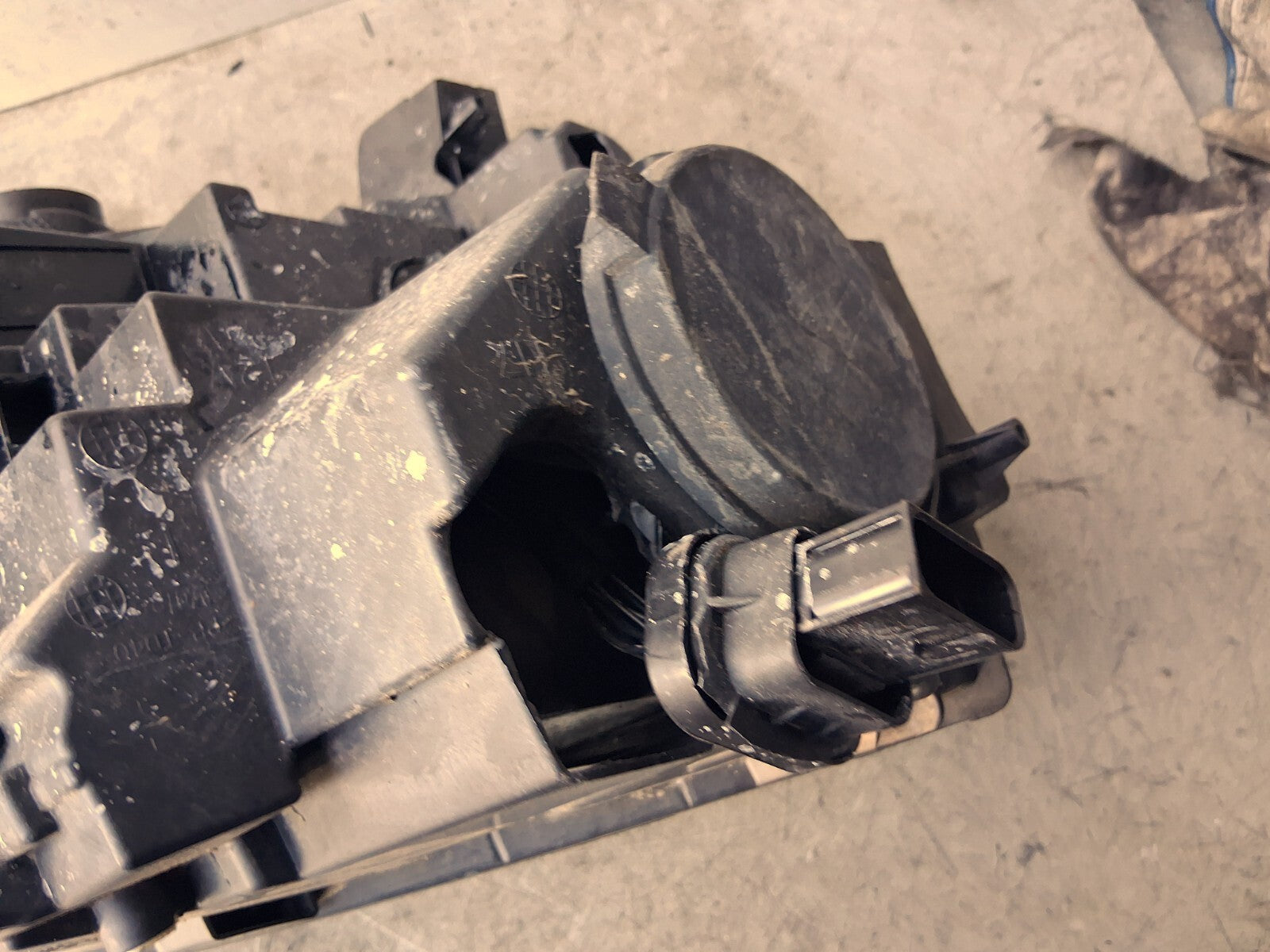 2023 CITROEN BERLINGO MK3 NSR PASSENGER SIDE FRONT HEADLIGHT DAMAGED 9816824180