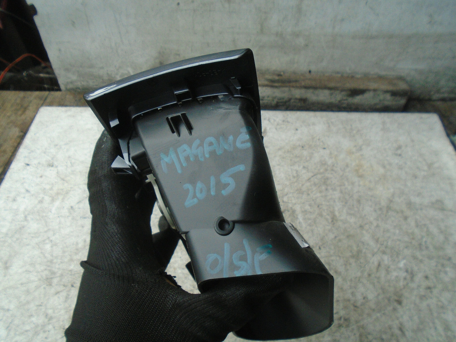 RENAULT MEGANE MK3 2015 OS DRIVER SIDE AIR VENT