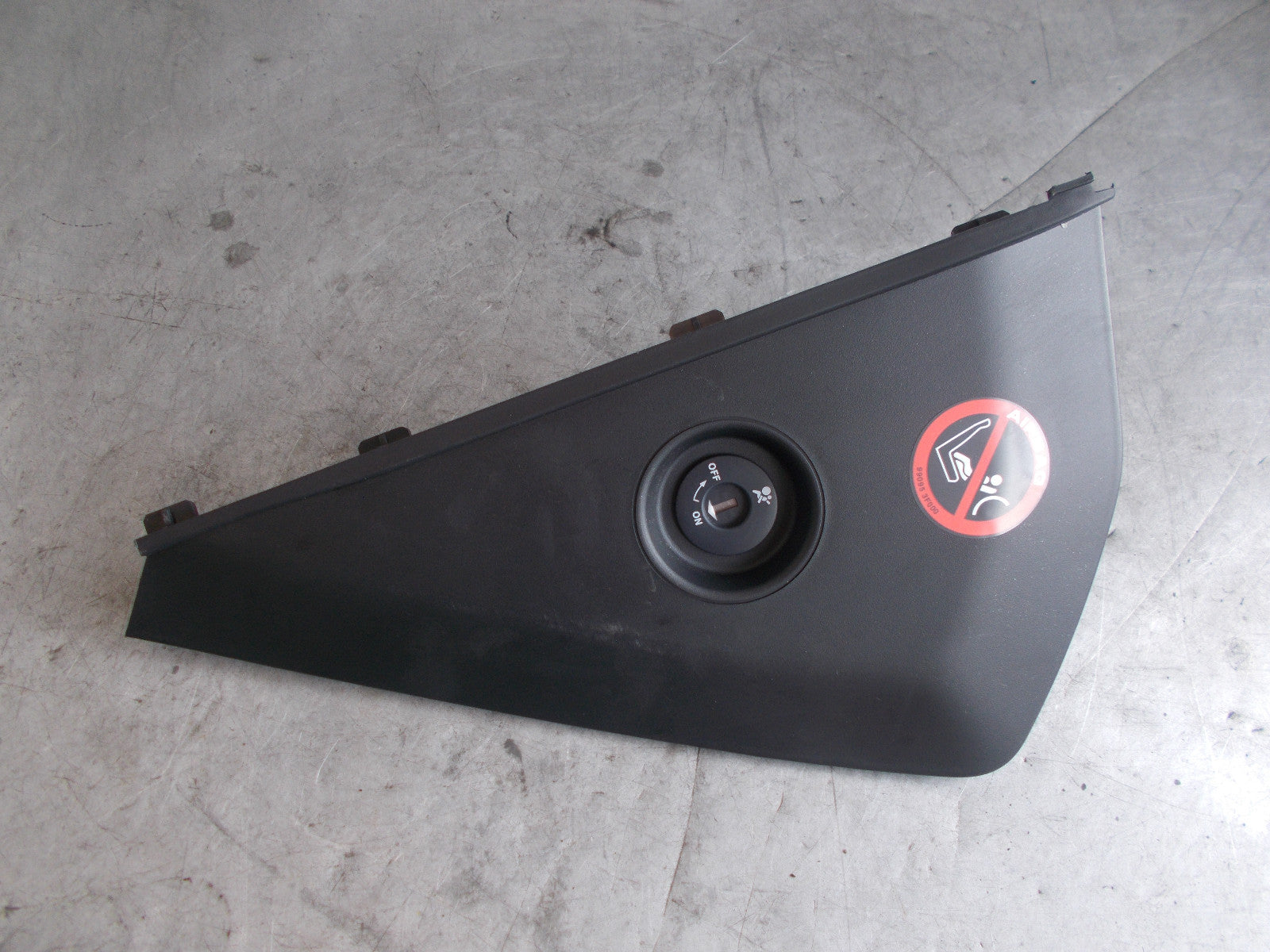 NISSAN QASHQAI J10 2013 MK1 NSF PASSENGER SIDE FRONT DASHBOARD TRIM 68499JD000